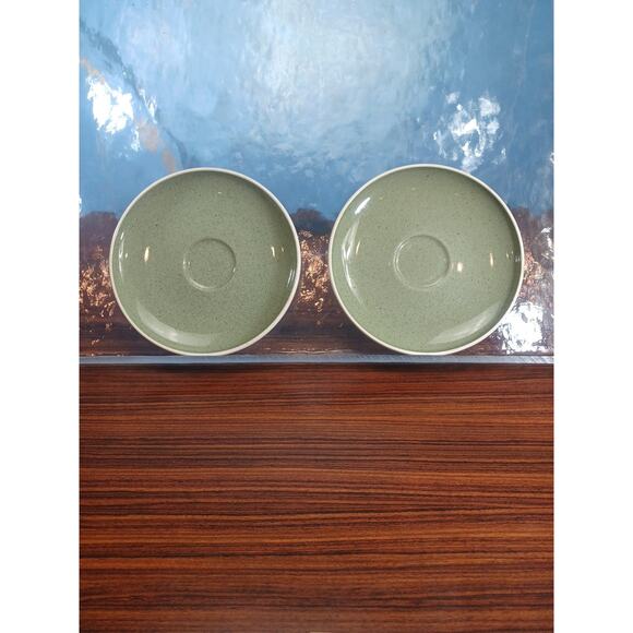 Vintage Harkerware Green 2 Pc Saucers Russel Wright Signed - Picture 4 of 13